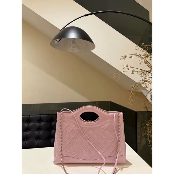 Chanel Women Pre-Loved Bag Very Good Condition - Picture 3 of 9